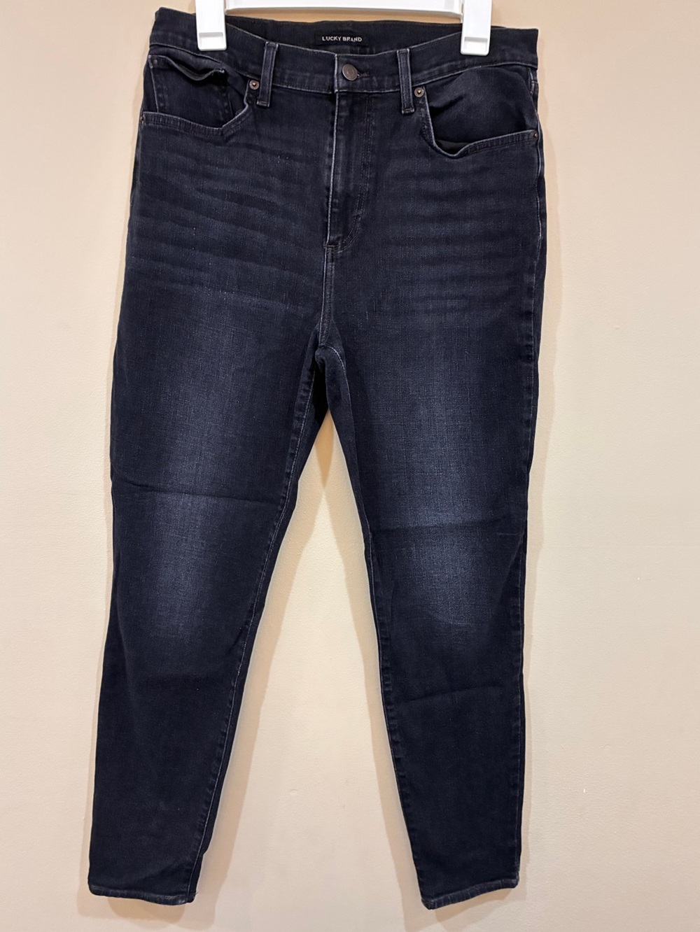 Lucky Brand Women’s Dark Wash Skinny Jeans